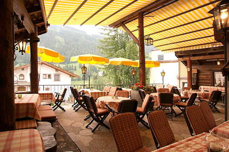 Hotel Tirolerhof แซร์เฟาส์ ภายนอก รูปภาพ