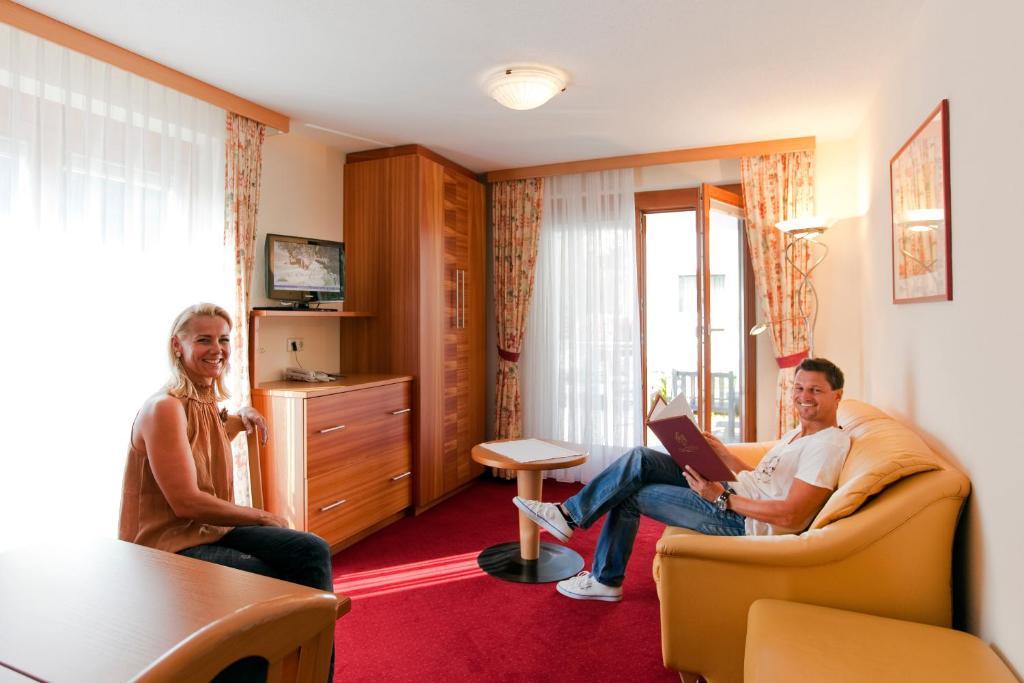 Hotel Tirolerhof แซร์เฟาส์ ห้อง รูปภาพ