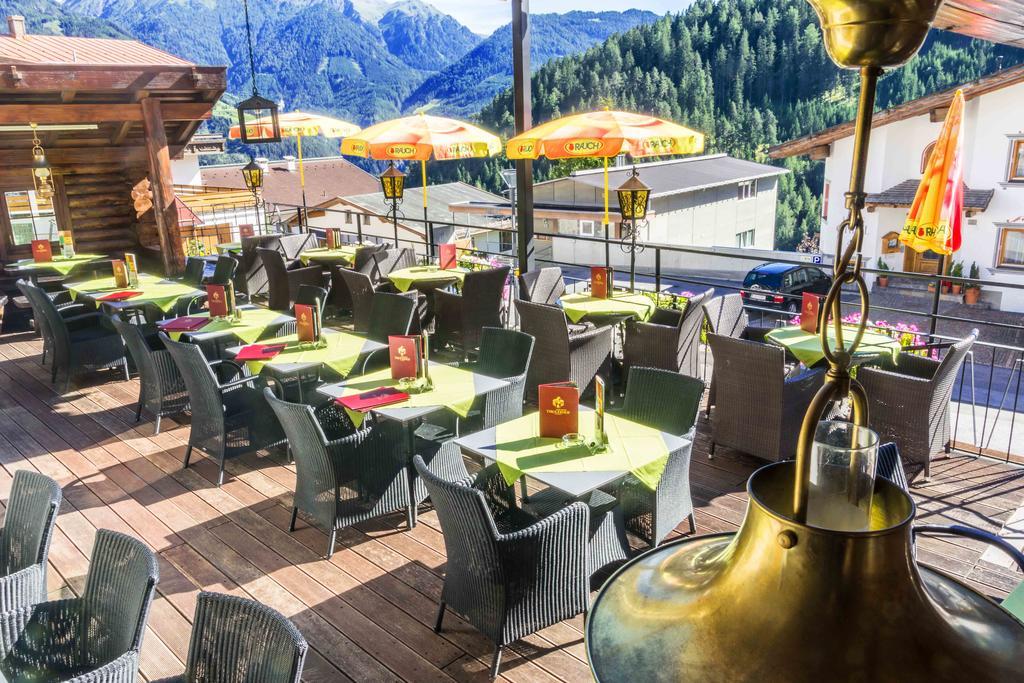 Hotel Tirolerhof แซร์เฟาส์ ภายนอก รูปภาพ