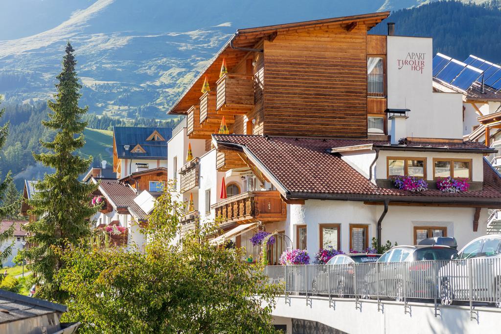 Hotel Tirolerhof แซร์เฟาส์ ภายนอก รูปภาพ